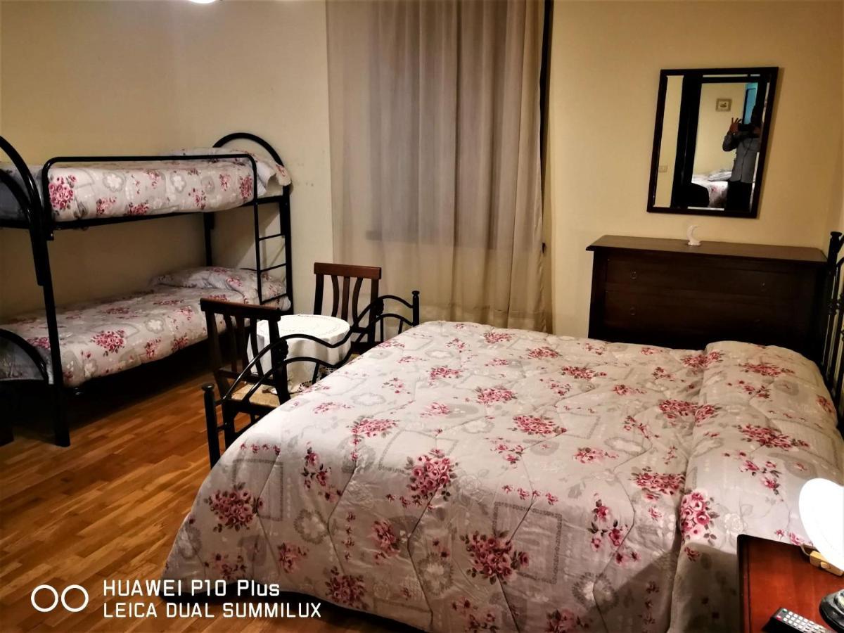 Villa Con Piscina Assisi Kültér fotó